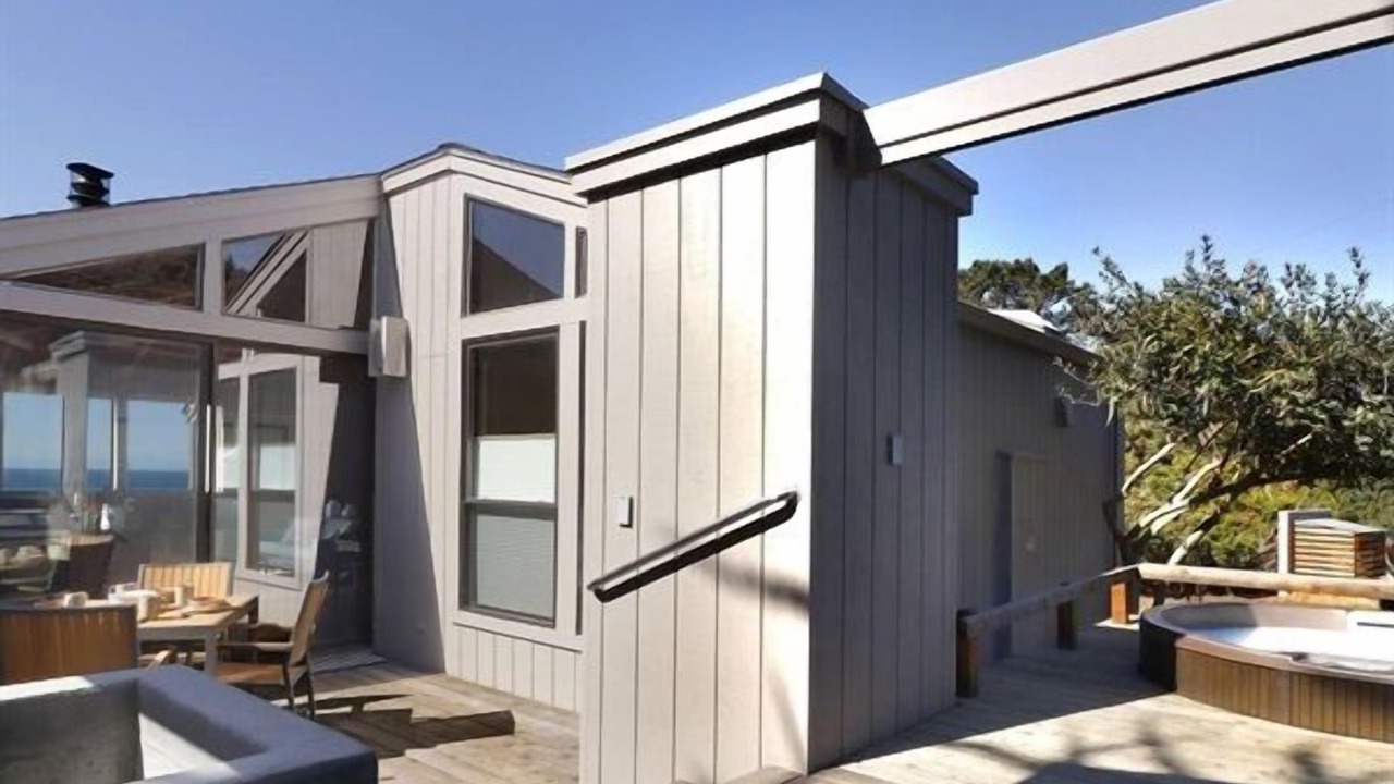 Photo of Outdoor in Occidental