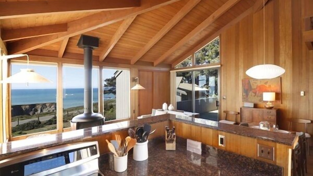 Photo of Others in Occidental