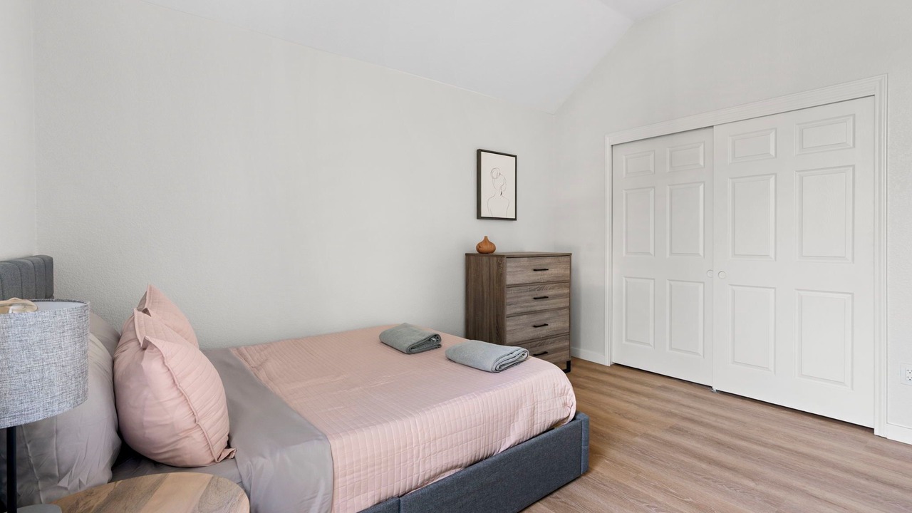 Photo of Bedroom in Milwood