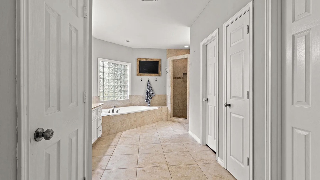 Photo of Bathroom in Atascocita