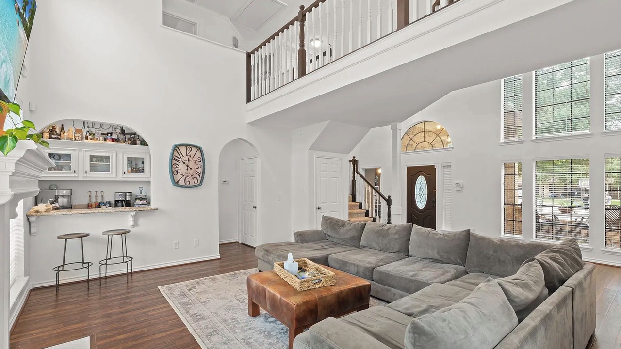 Photo of Livingroom in Atascocita