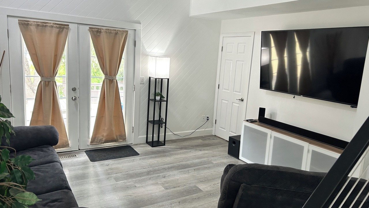Photo of Livingroom in Auburn
