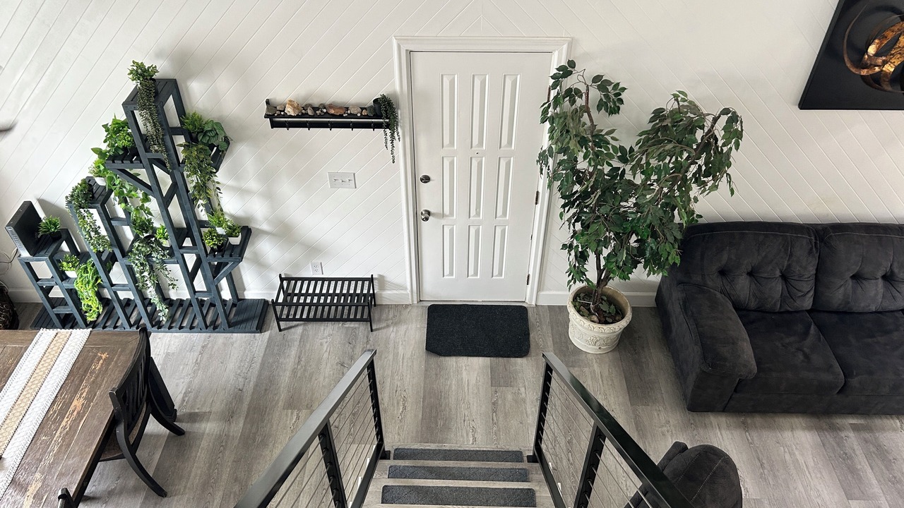 Photo of Livingroom in Auburn
