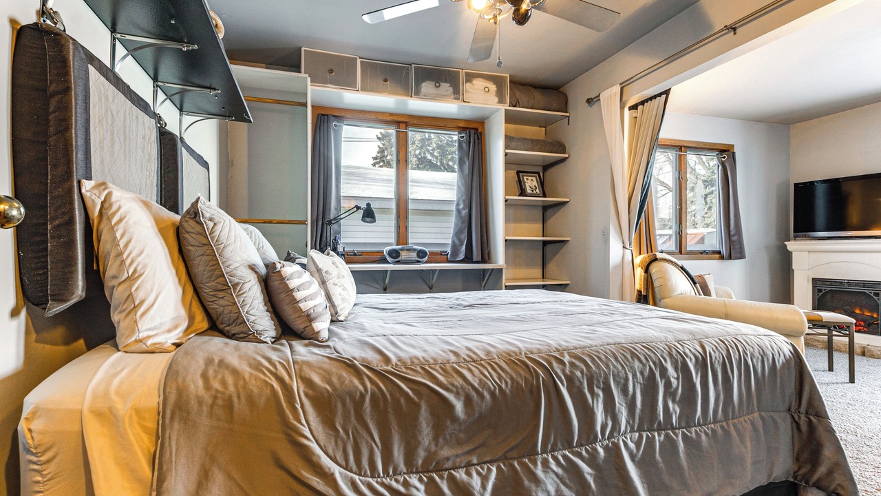 Photo of Bedroom in Neenah