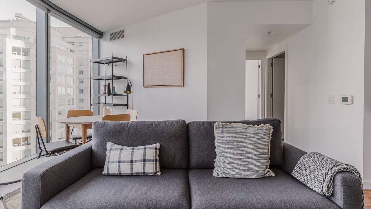 Photo of Livingroom in Rincon Hill