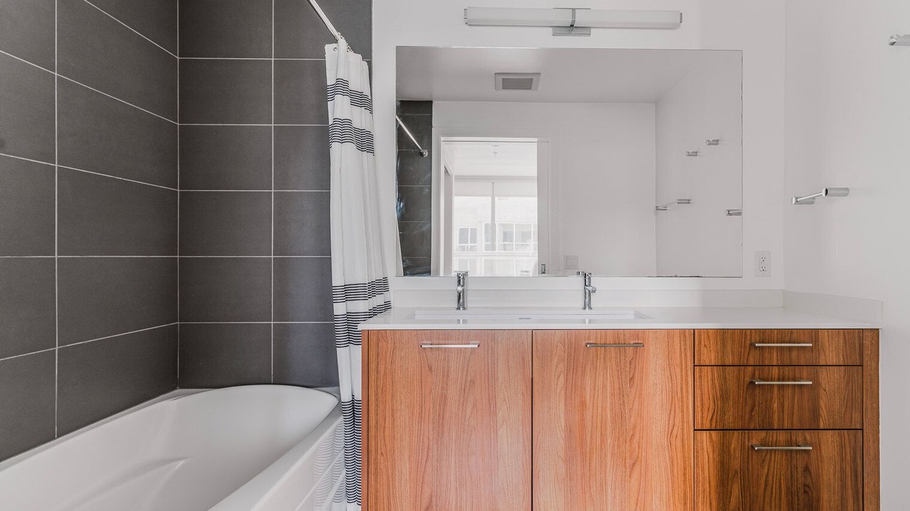 Photo of Bathroom in Rincon Hill