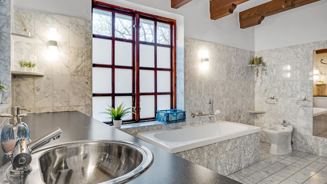 Photo of Bathroom in Farso