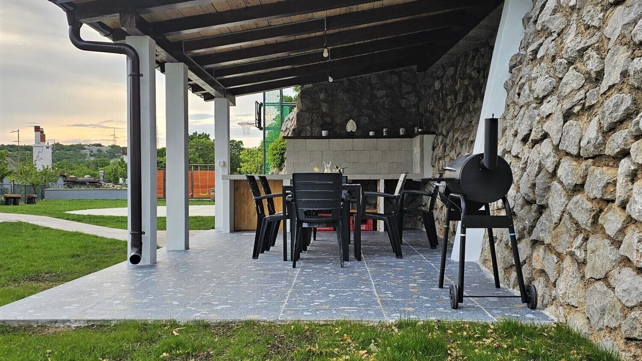 Photo of Outdoor in Bakar