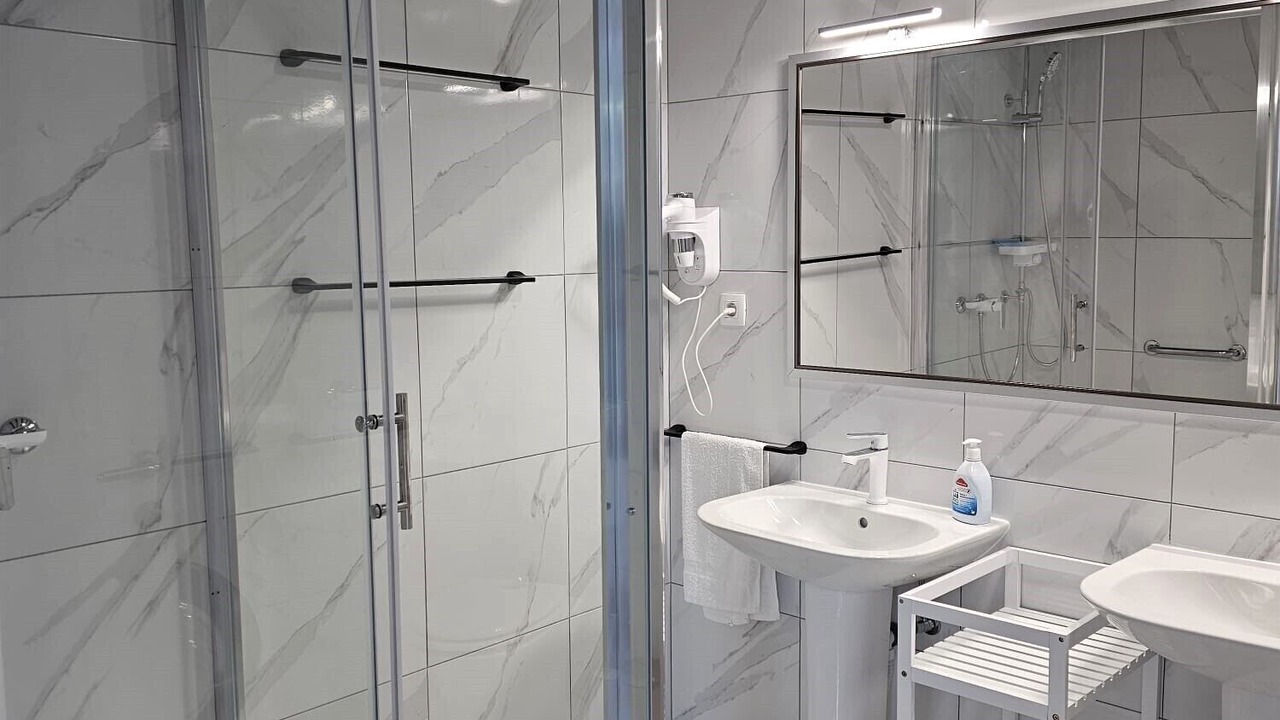 Photo of Bathroom in Bakar
