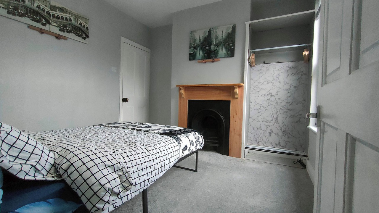 Photo of Others in Gillingham