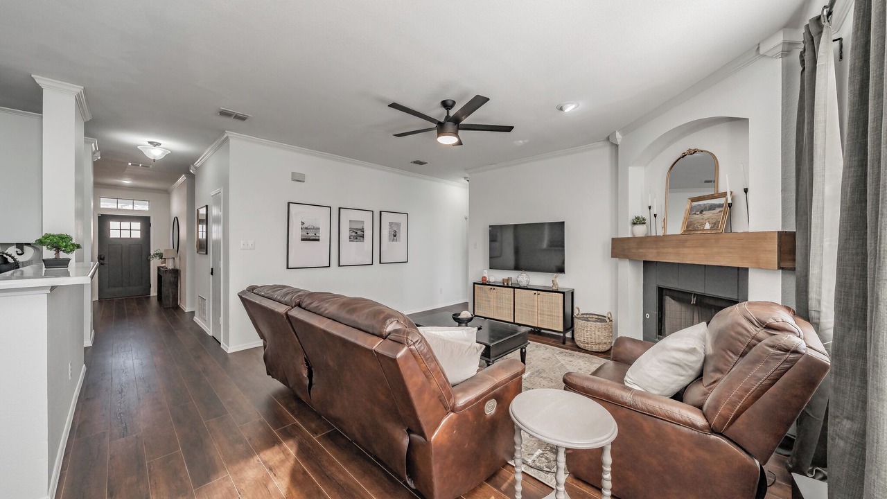 Photo of Livingroom in Little Elm