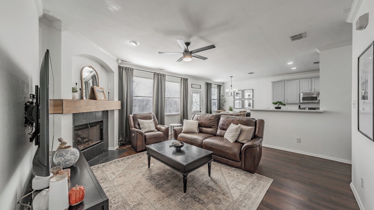Photo of Livingroom in Little Elm