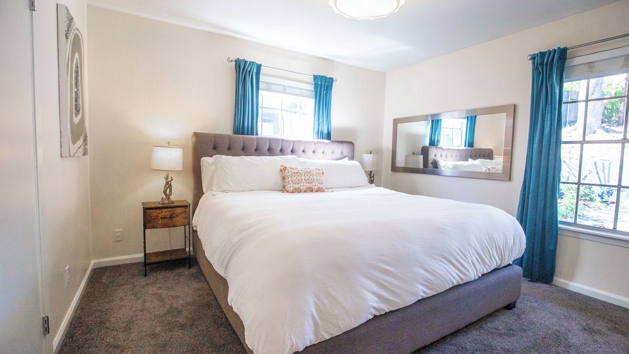 Photo of Bedroom in Dawson