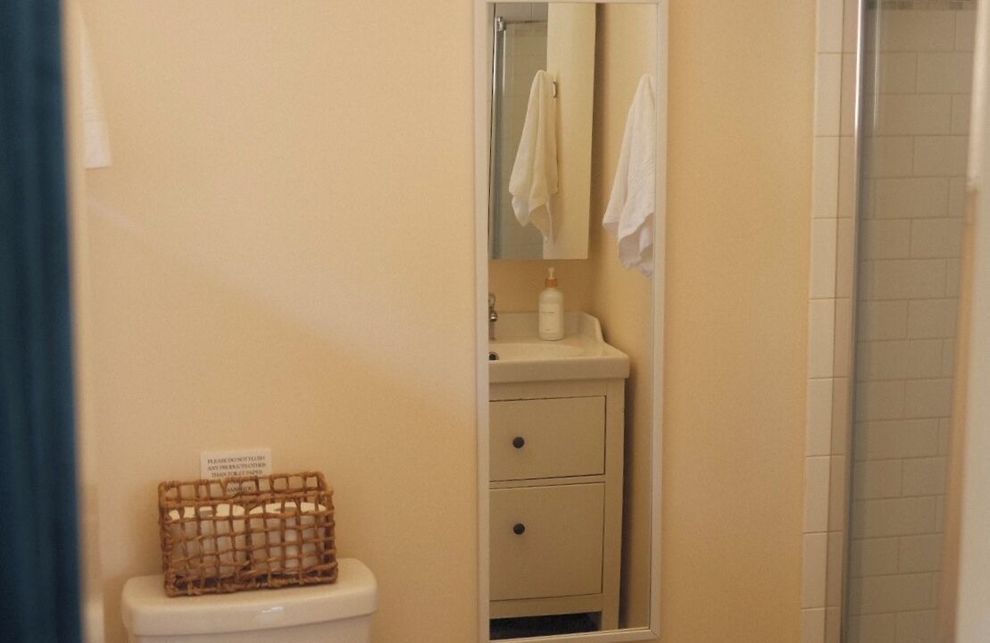 Photo of Bathroom in Dawson