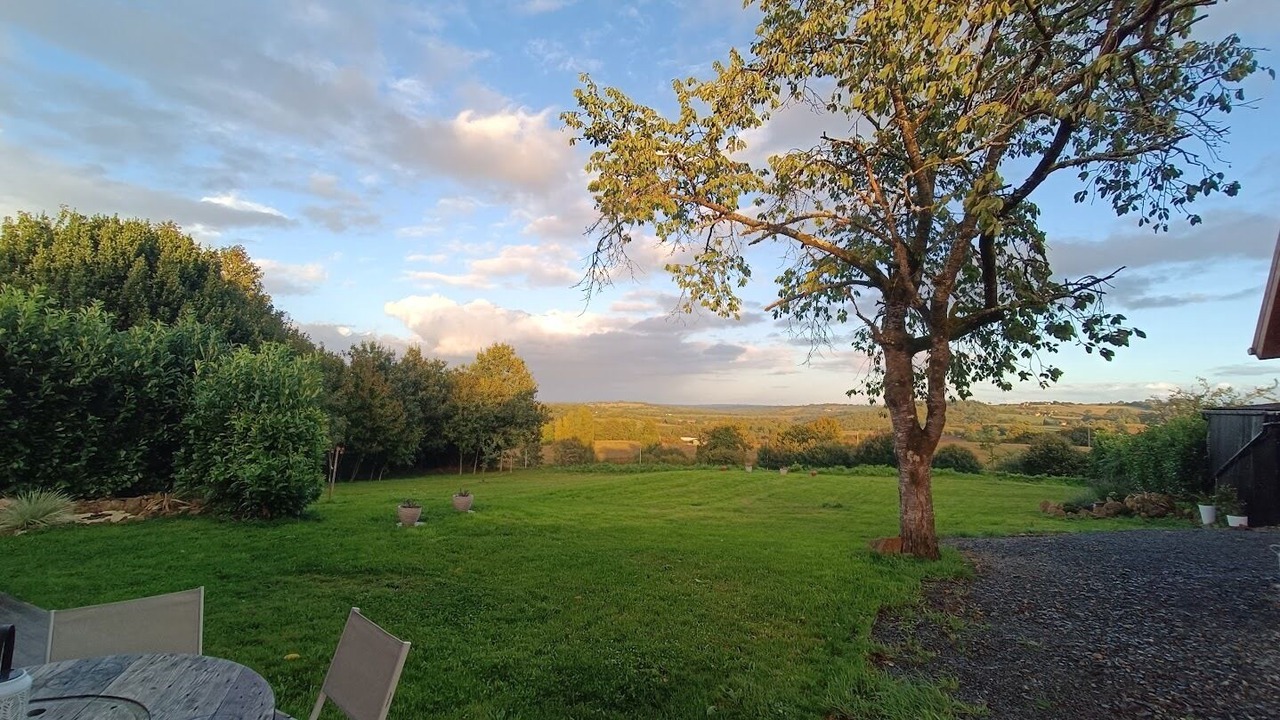 Photo of Outdoor in Saint-Hilaire-du-Harcouet