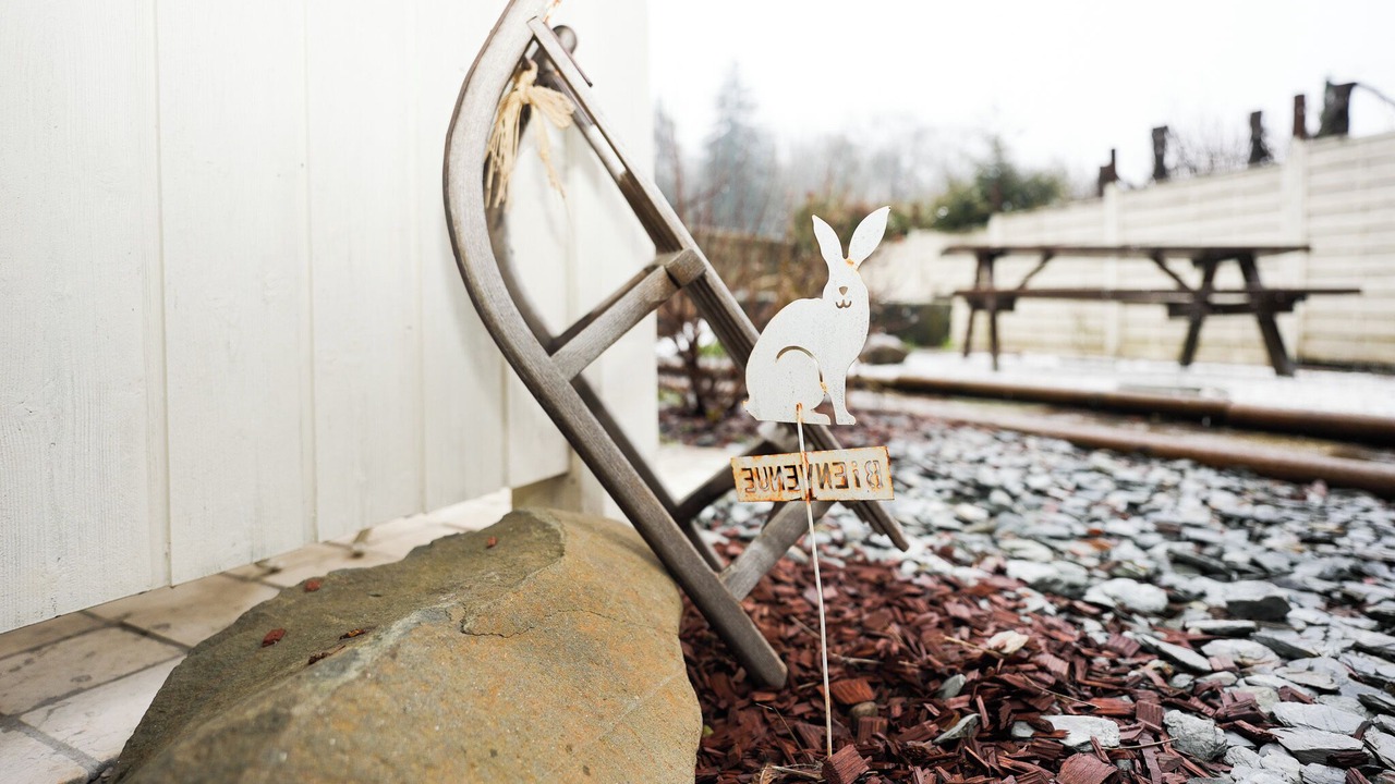 Photo of Others in Thones