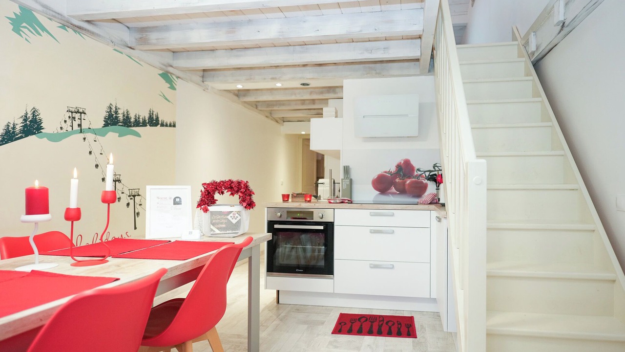 Photo of Kitchen in Thones