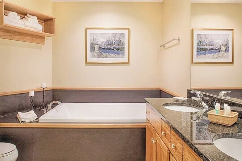 Photo of Bathroom in Bakersfield