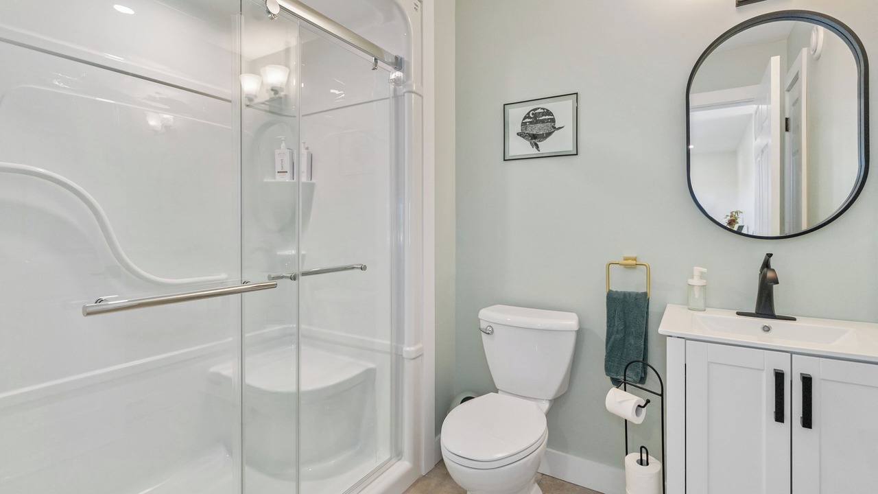 Photo of Bathroom in Western Head