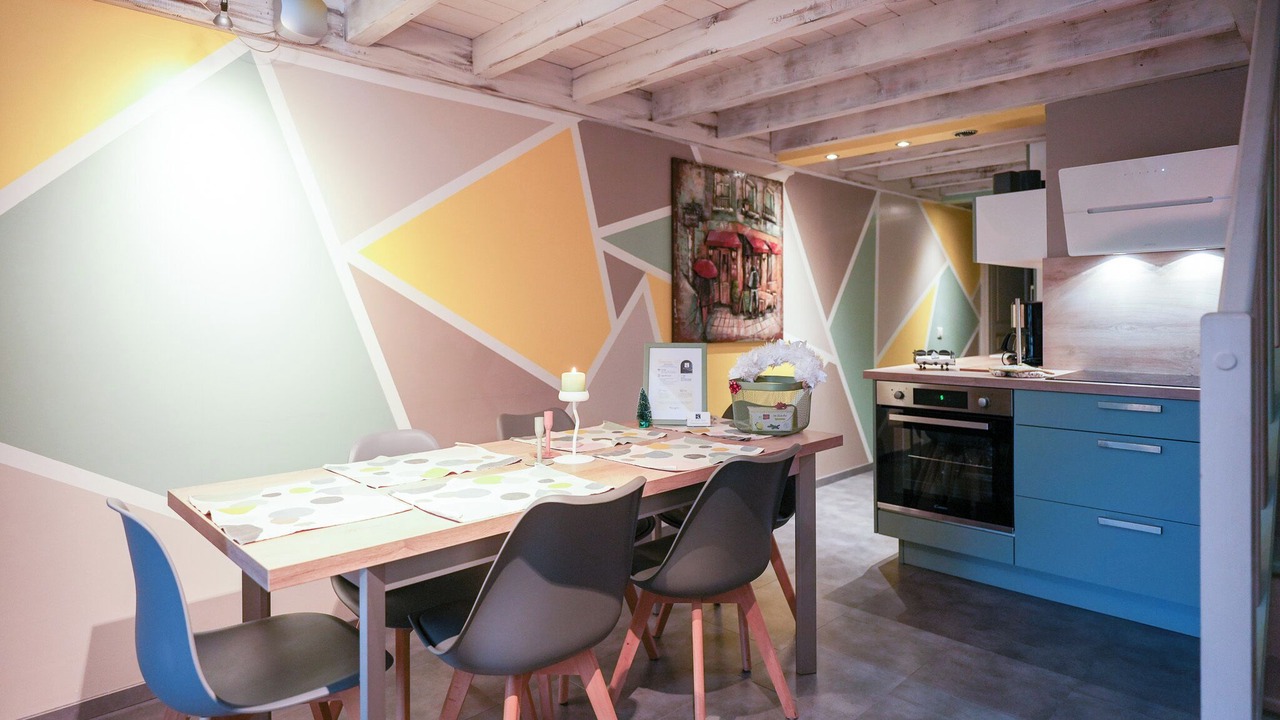 Photo of Others in Thones