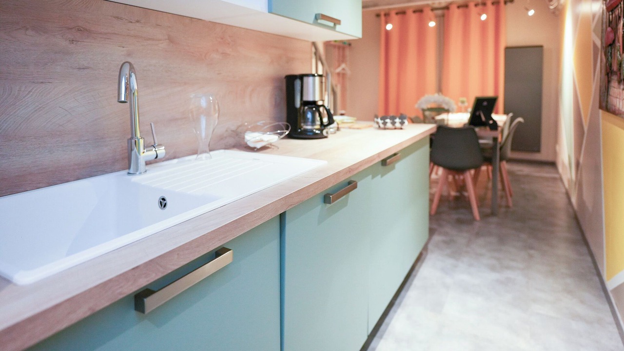 Photo of Kitchen in Thones