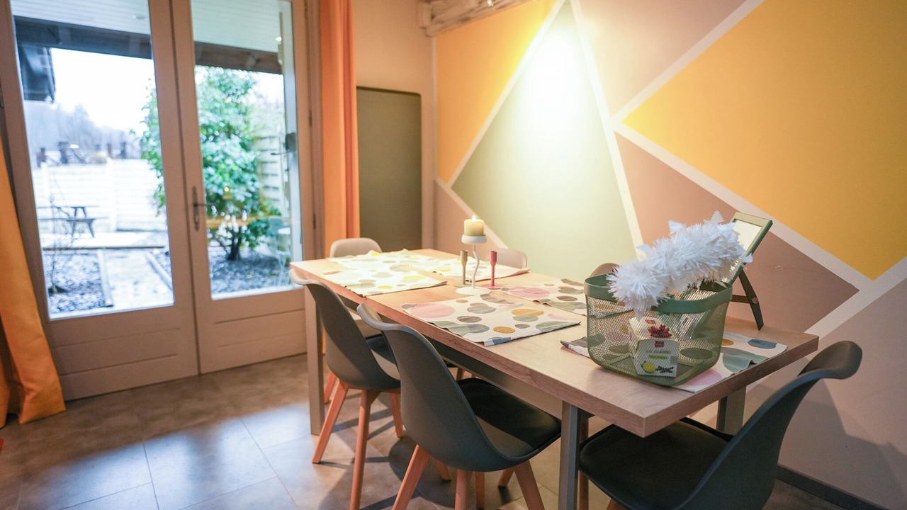 Photo of Others in Thones