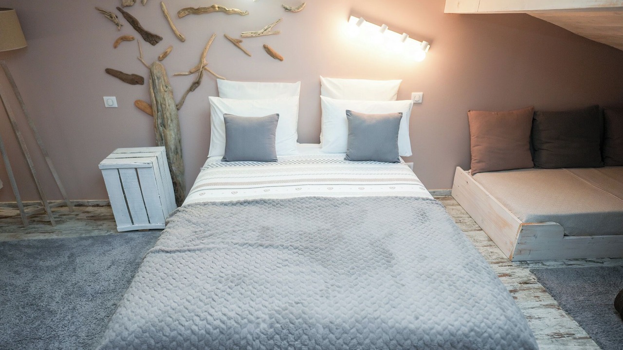 Photo of Bedroom in Thones