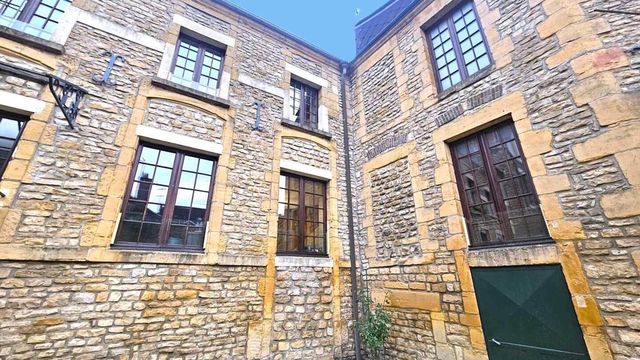 Photo of Outdoor in Sedan