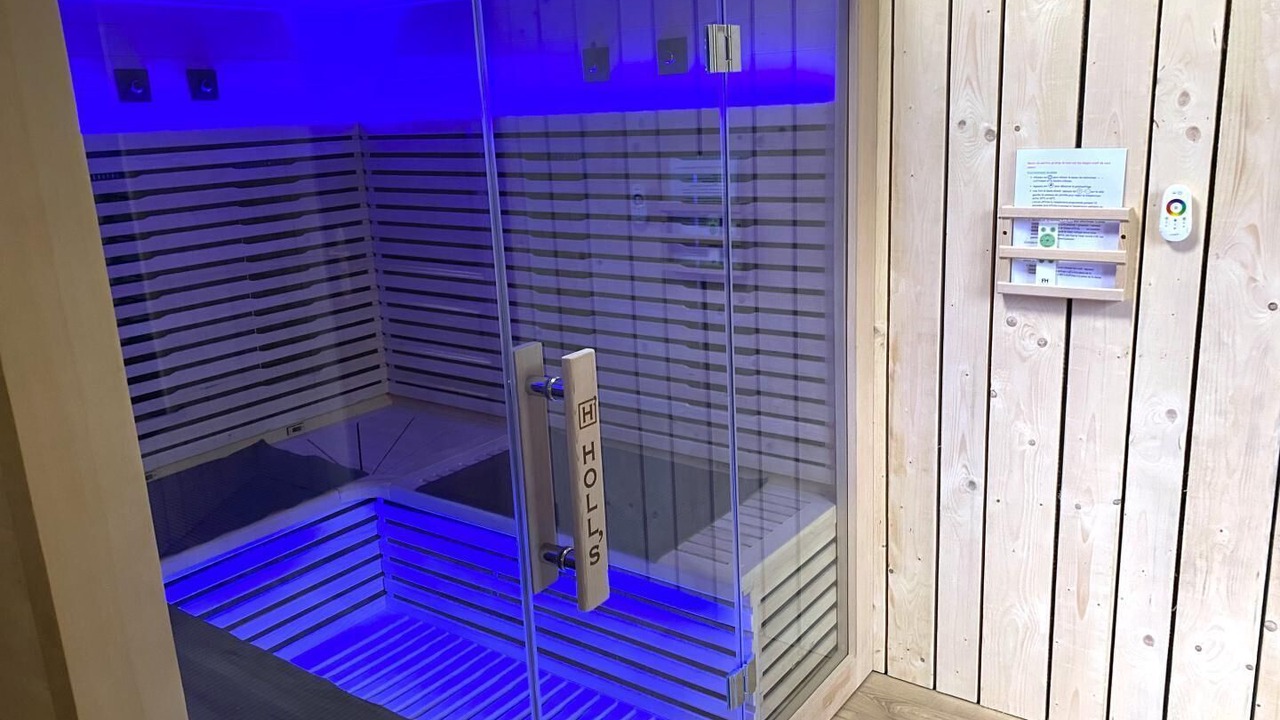 Photo of Others in Sedan