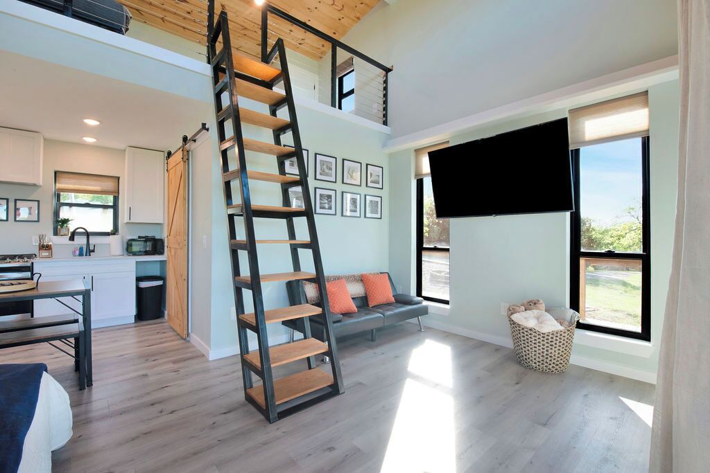 Photo of Livingroom in Hennepin