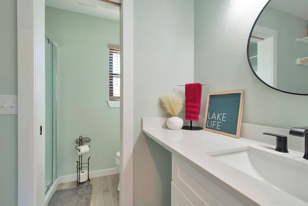 Photo of Bathroom in Hennepin