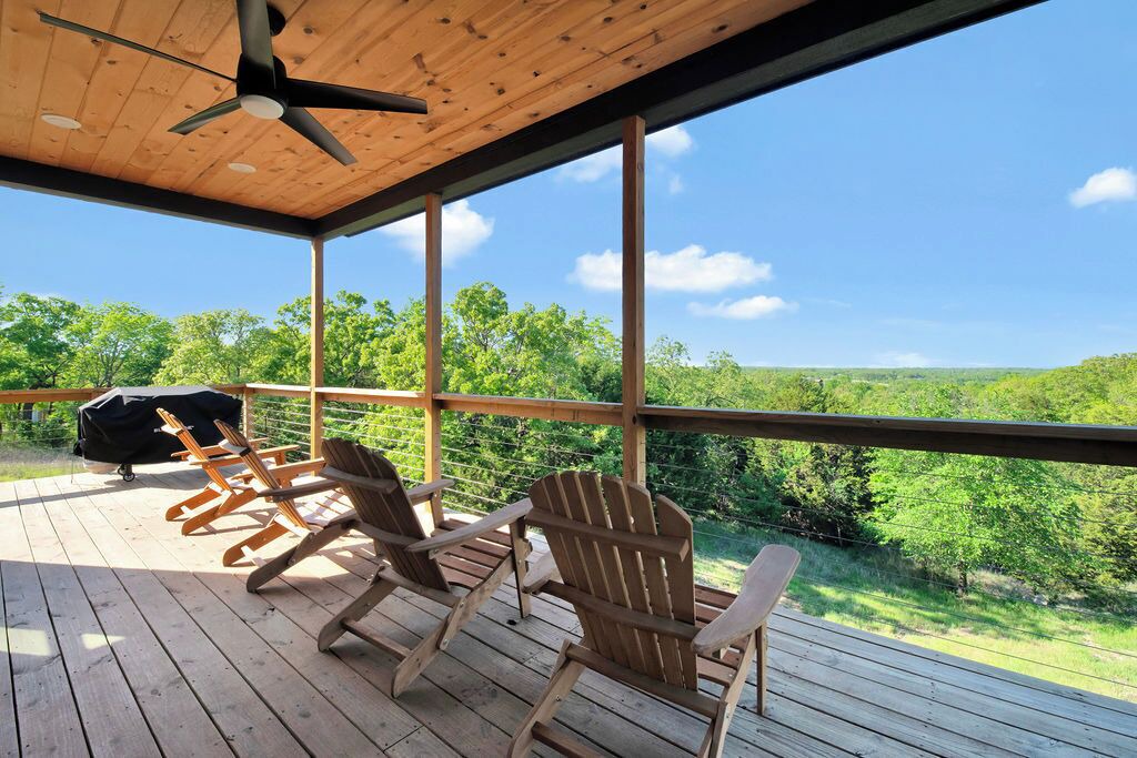 Photo of Patio Balcony in Hennepin
