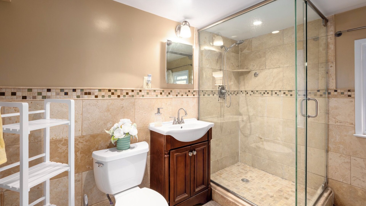 Photo of Bathroom in Baileys Crossroads