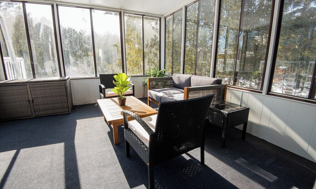 Photo of Livingroom in Fenelon Falls