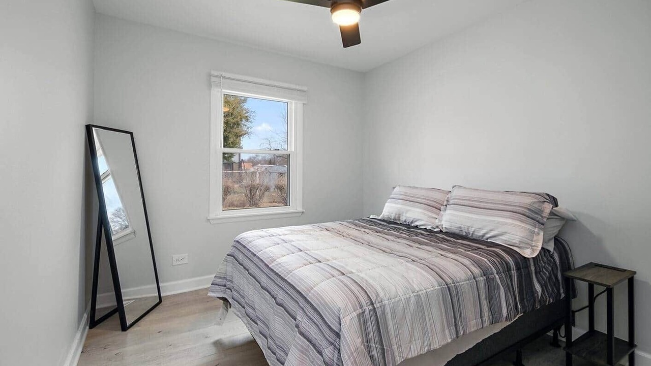 Photo of Bedroom in Elk Grove Village