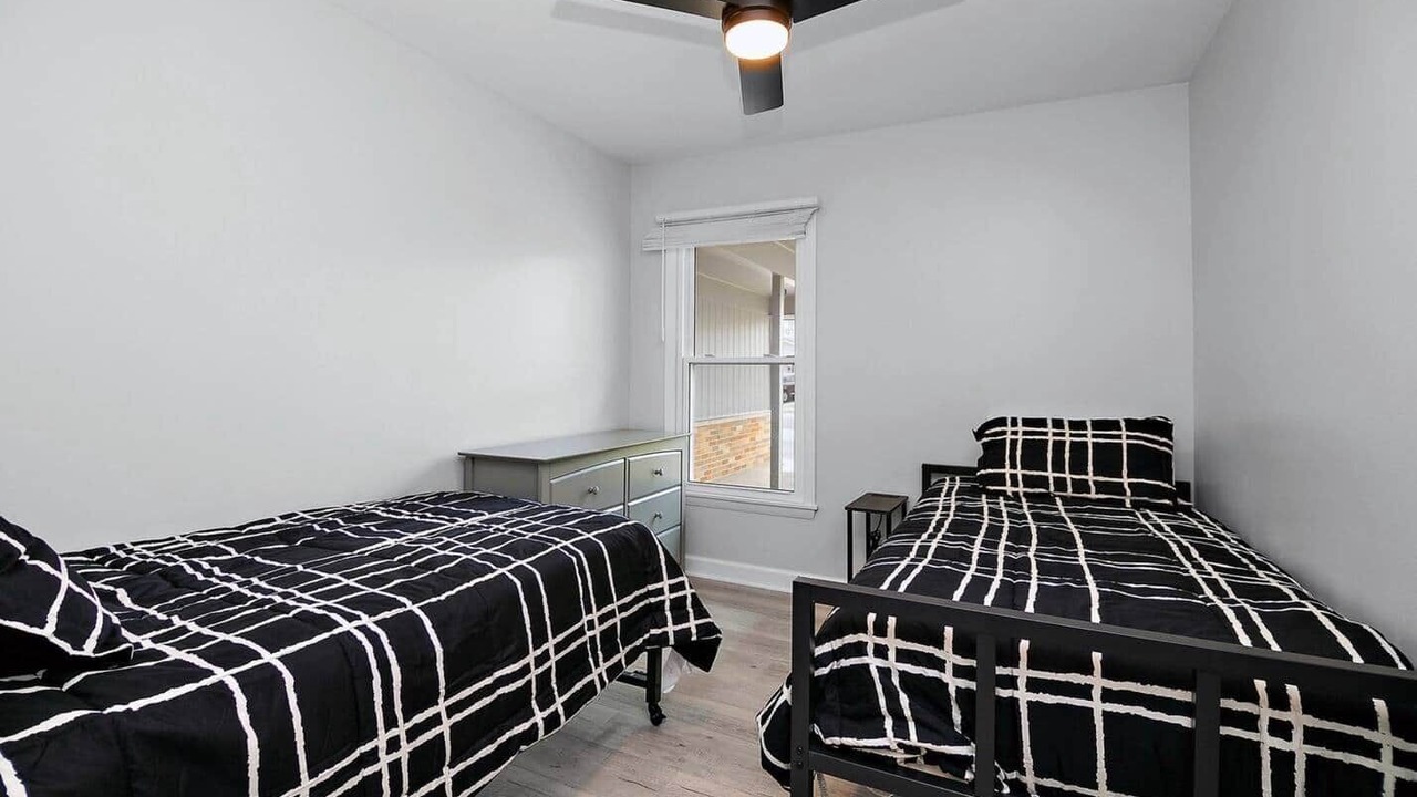 Photo of Bedroom in Elk Grove Village