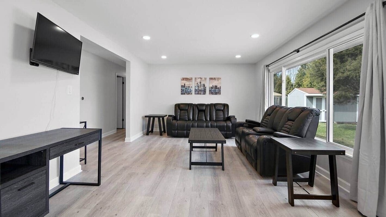 Photo of Livingroom in Elk Grove Village
