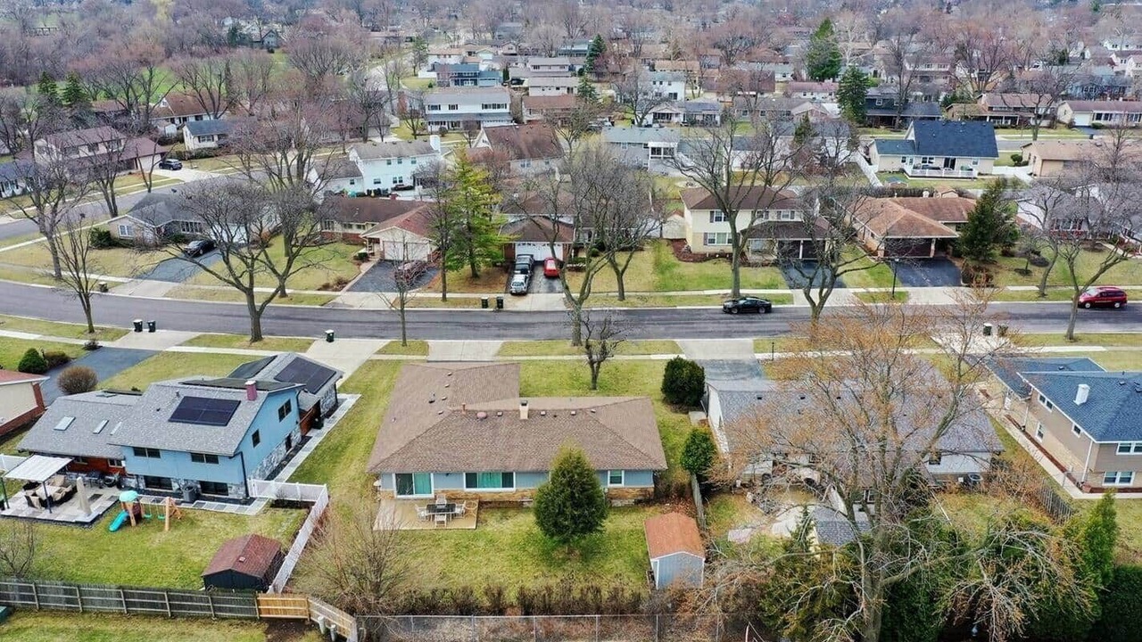 Photo of Outdoor in Elk Grove Village