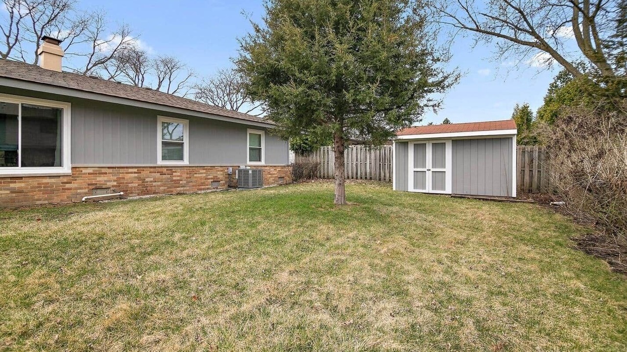 Photo of Outdoor in Elk Grove Village