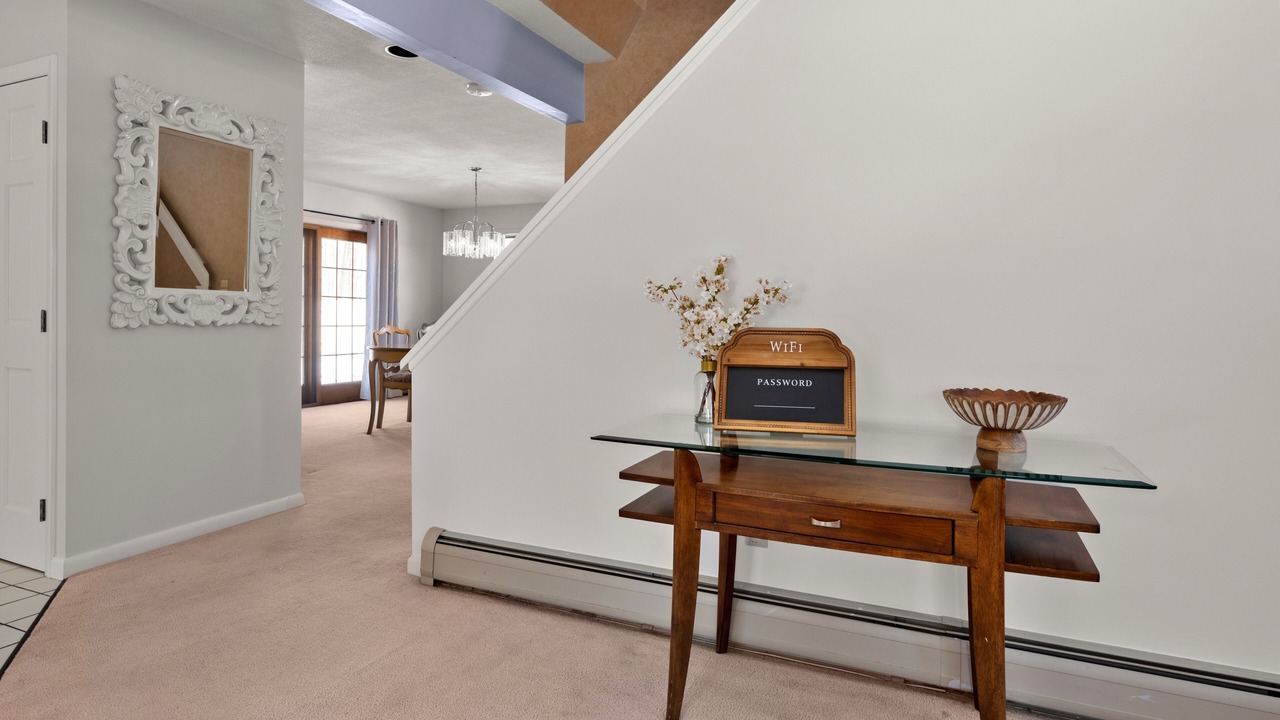 Photo of Others in Lee