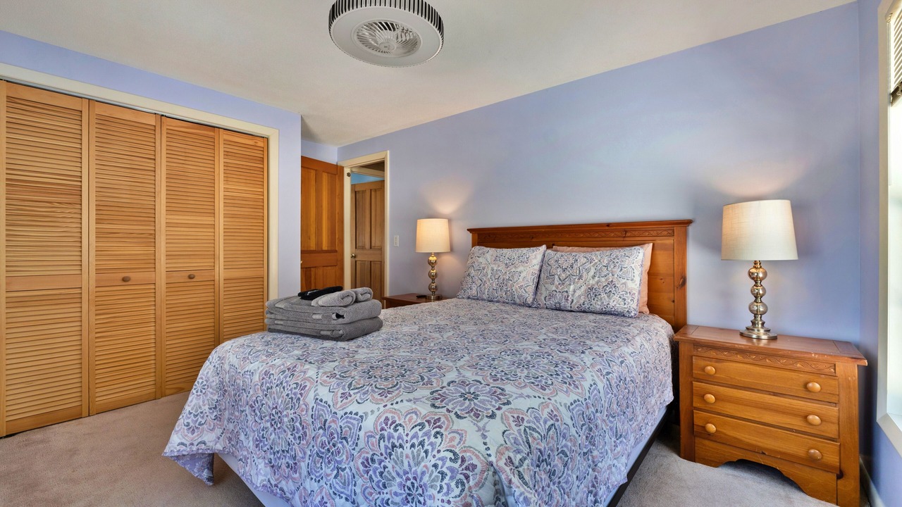 Photo of Bedroom in Lee