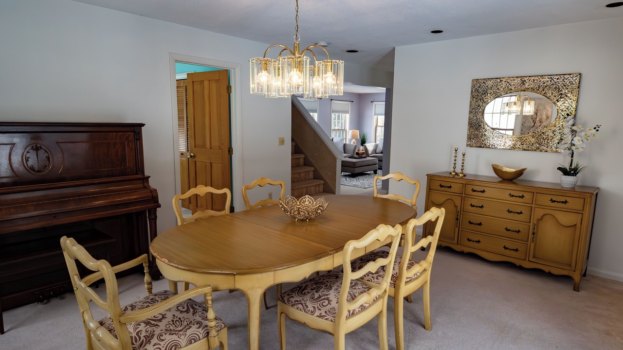 Photo of Others in Lee