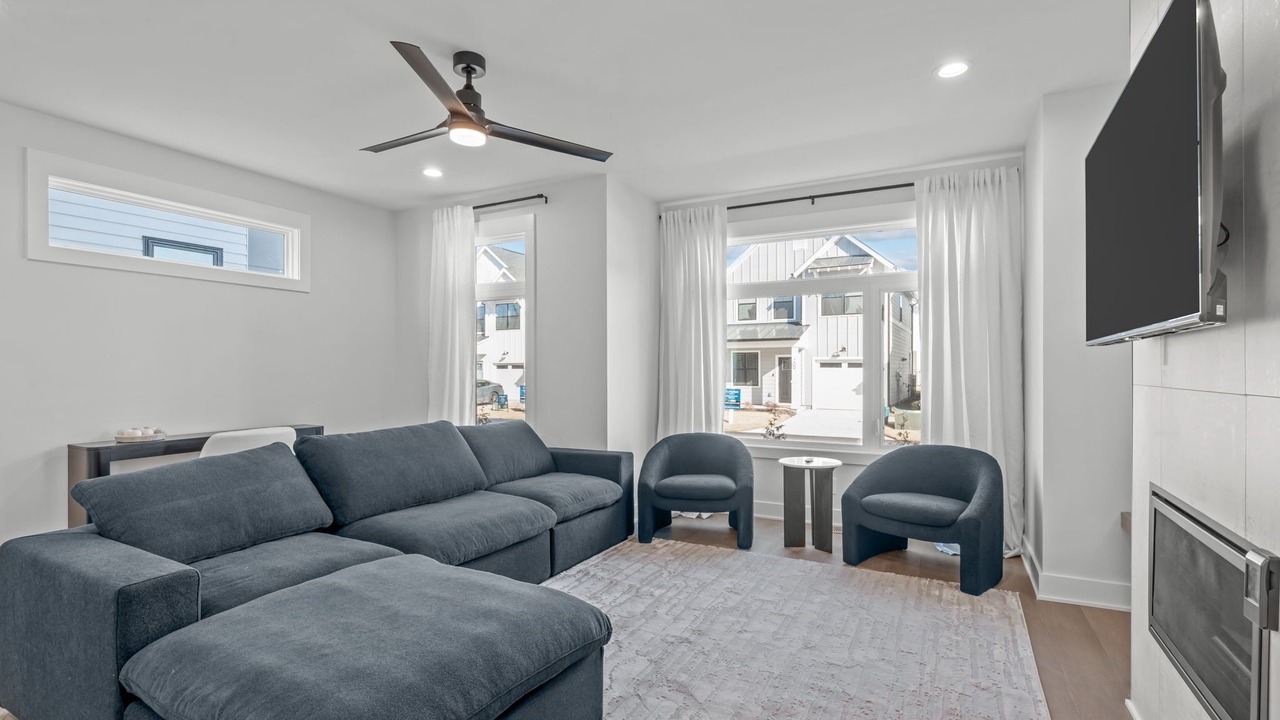 Photo of Livingroom in Downtown