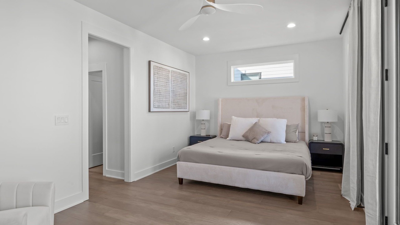 Photo of Bedroom in Downtown
