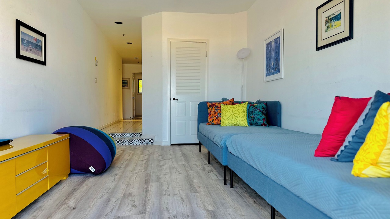 Photo of Bedroom in Avalon