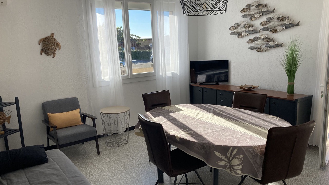 Photo of Bedroom in Le Grau-Du-Roi