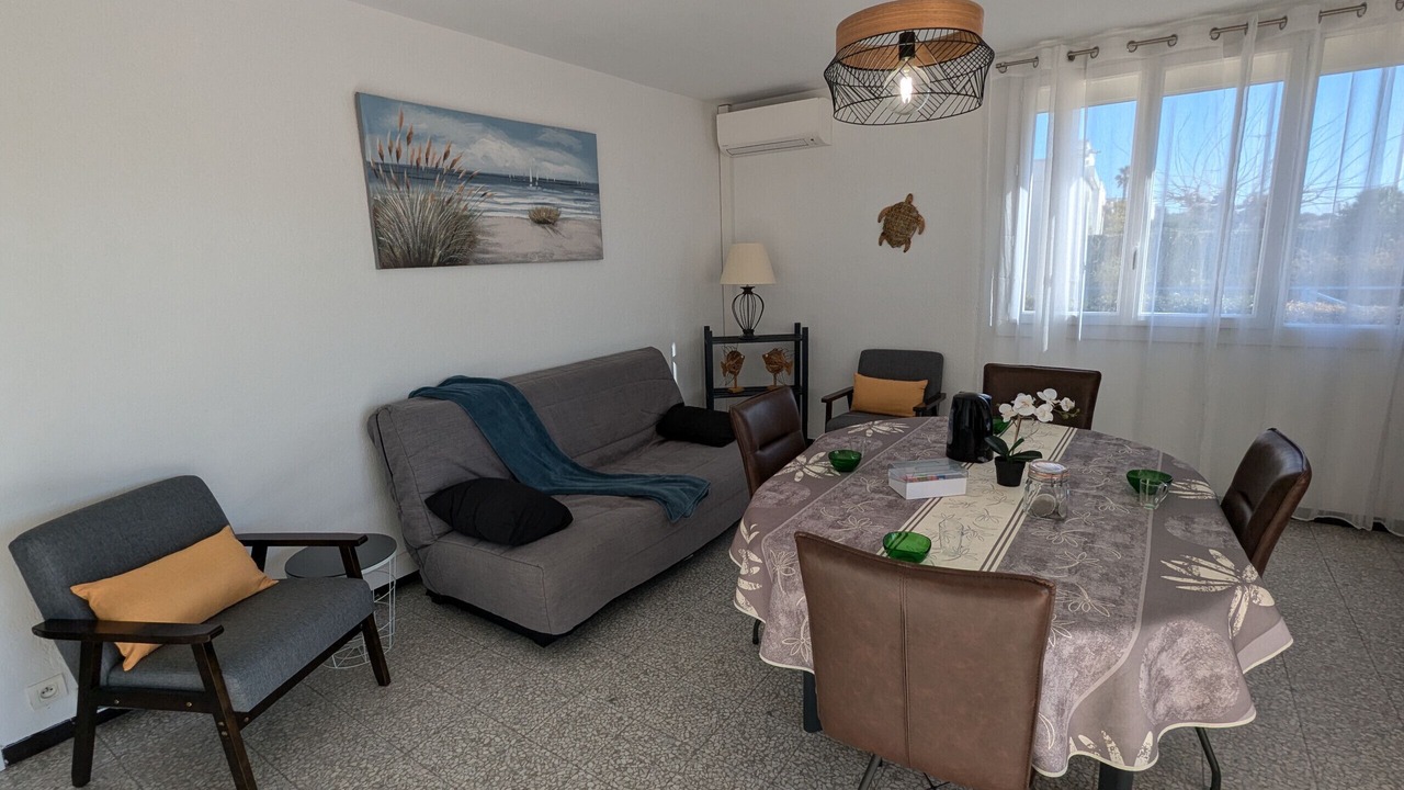 Photo of Bedroom in Le Grau-Du-Roi