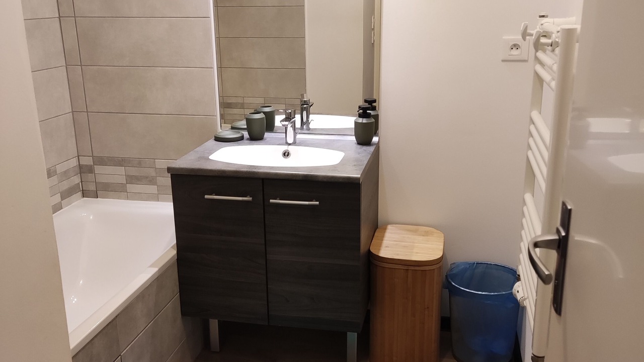 Photo of Bathroom in Leguevin