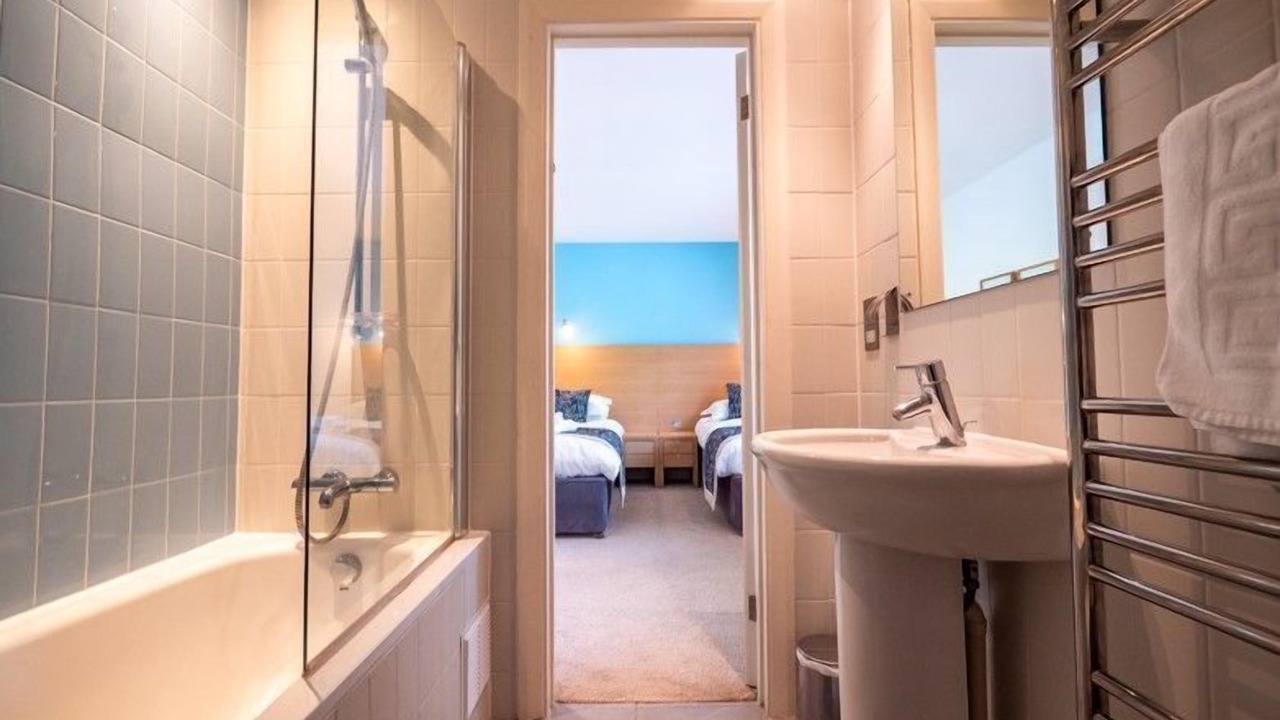 Photo of Bathroom in Carnon Downs