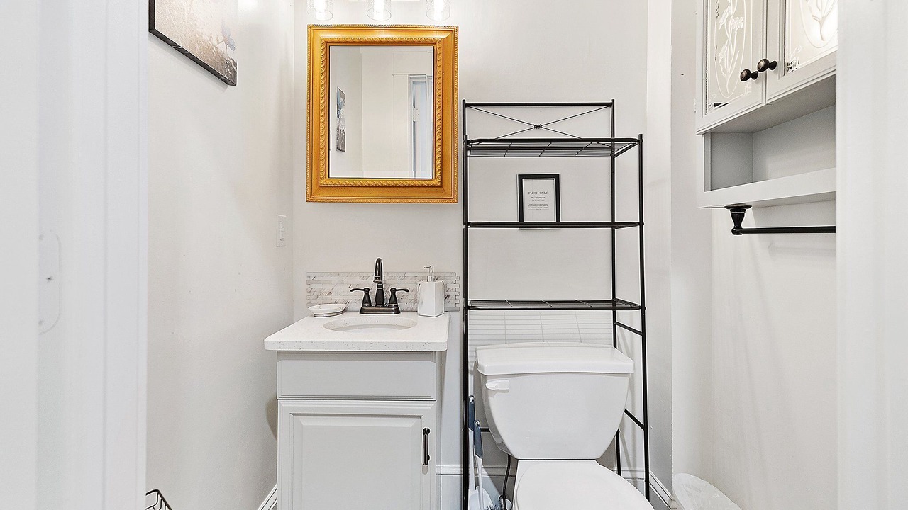 Photo of Bathroom in Valley Run